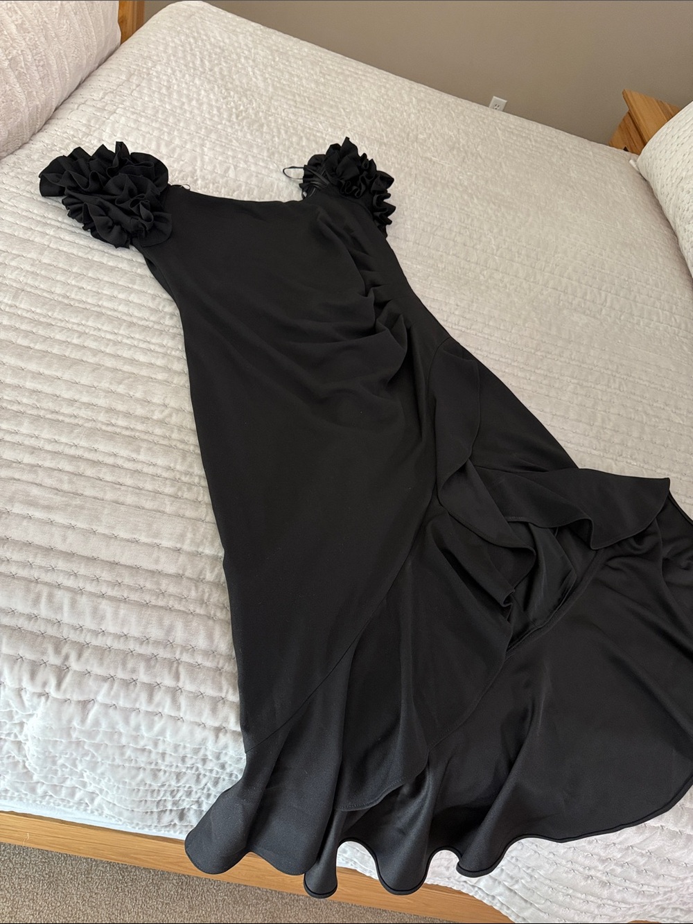 Xscape Black Ruffle-Sleeve Midi Dress